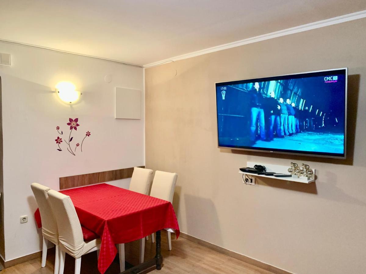 Apartment In Family House Linda Čavle 외부 사진